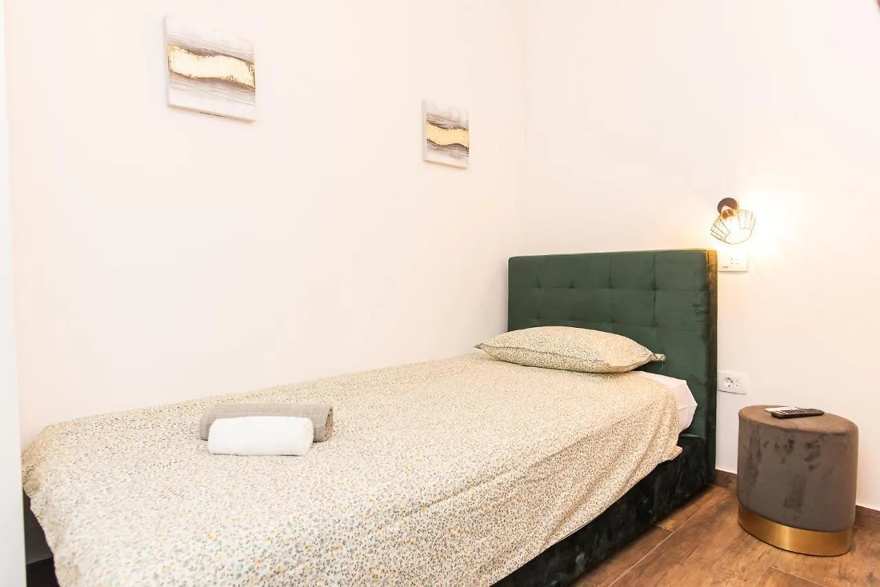 Apartment 88 - Rooftop Jacuzzi & Terrace Zadar Croatia